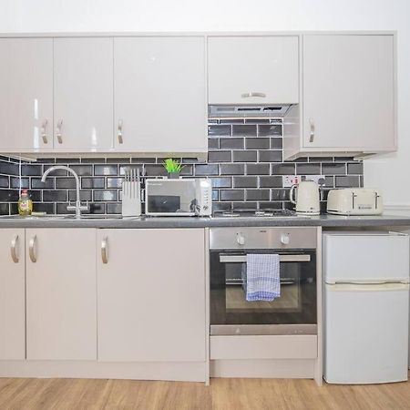 Flash Sales Offer - Any Week Day No Minimum Night Restrictions Central Hove 1 Bedroom Flat Bn38Bru02 Buitenkant foto