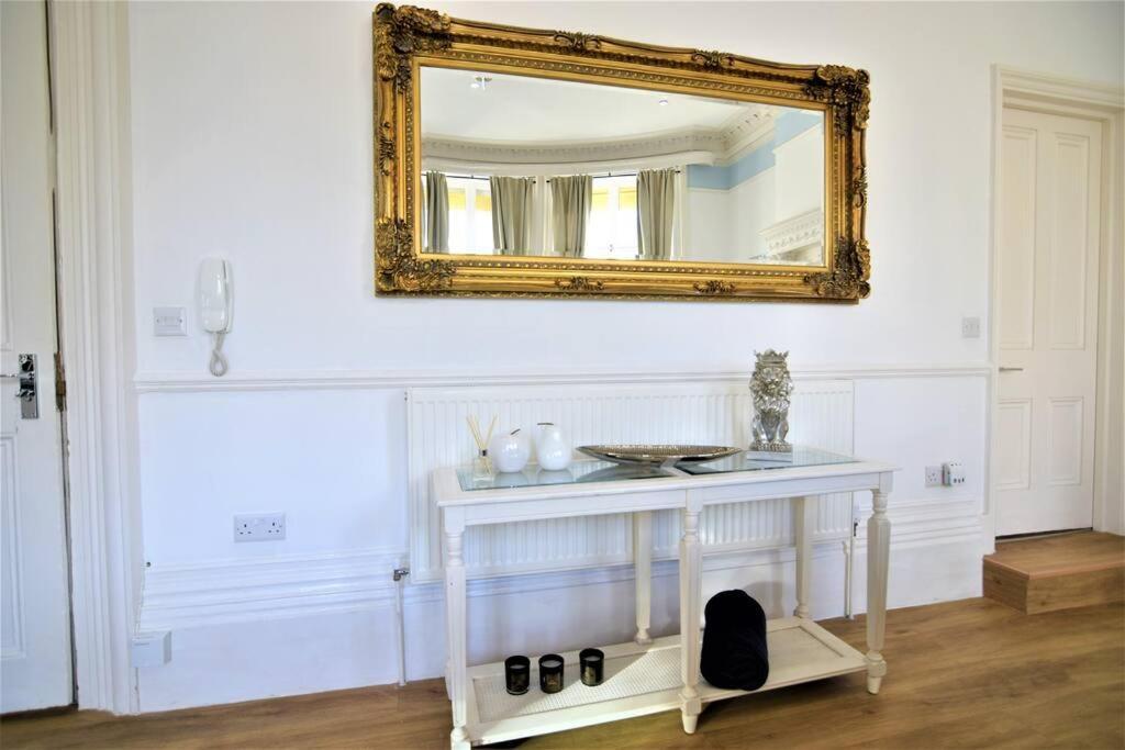 Flash Sales Offer - Any Week Day No Minimum Night Restrictions Central Hove 1 Bedroom Flat Bn38Bru02 Buitenkant foto